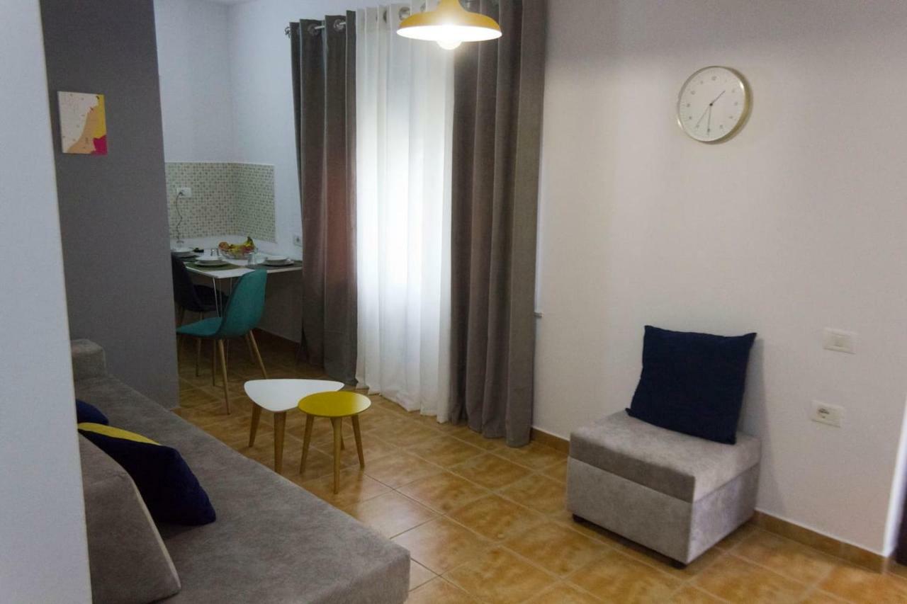 "Tata'S Home"! Tirana Bagian luar foto